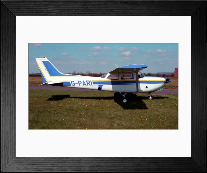 Framed Print : Cessna 172RG Cutlass RG G-PARI Framed Print : Cessna 172RG Cutlass RG G-PARI