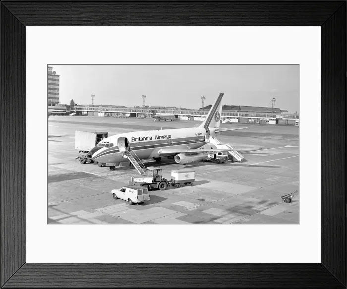 Framed Print : Boeing 737-204 G-AWSY Framed Print : Boeing 737-204 G-AWSY