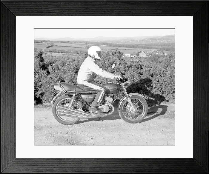 Framed Print : Kawasaki KH400 motorcycle Framed Print : Kawasaki KH400 motorcycle
