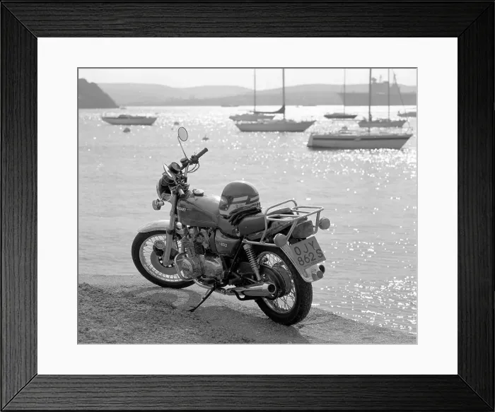 Framed Print : Kawasaki Z 650 motorcycle Framed Print : Kawasaki Z 650 motorcycle