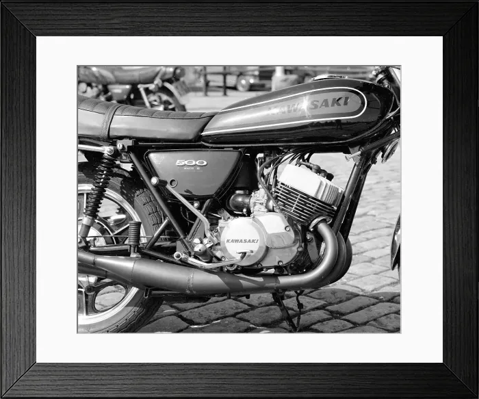 Framed Print : Kawasaki 500 Mach III motorcycle Framed Print : Kawasaki 500 Mach III motorcycle