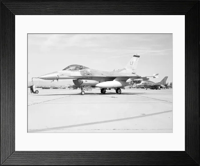 Framed Print : General Dynamics F-16C Fighting Falcon 89-2082 Framed Print : General Dynamics F-16C Fighting Falcon 89-2082
