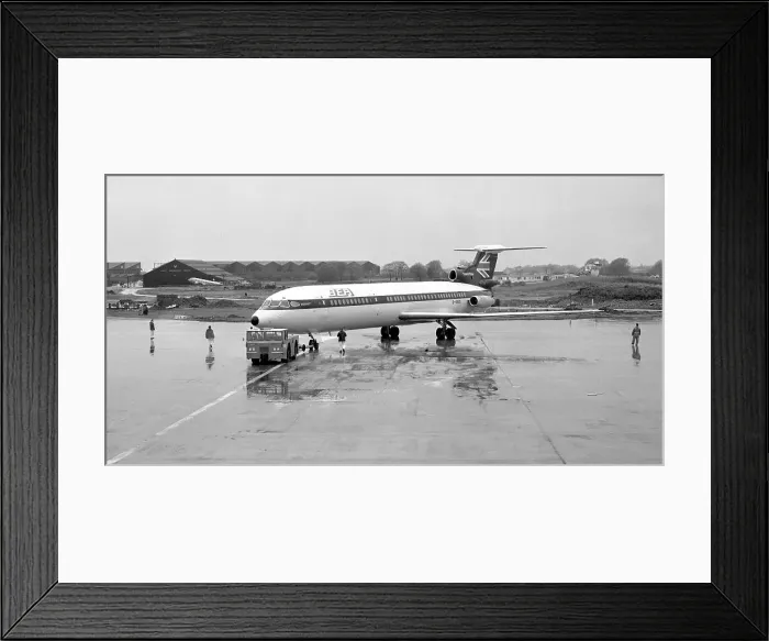 Framed Print : Hawker Siddeley HS. 121 Trident 3B G-AWZI Framed Print : Hawker Siddeley HS. 121 Trident 3B G-AWZI