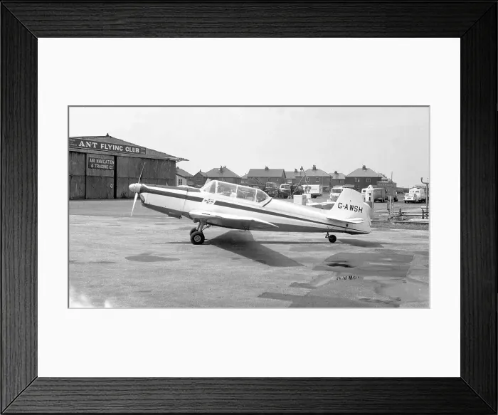 Framed Print : Zlin Z. 526 Trener Master G-AWSH Framed Print : Zlin Z. 526 Trener Master G-AWSH