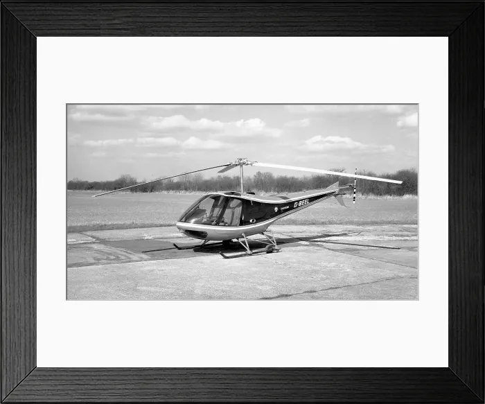 Framed Print : Enstrom 280C Shark G-BEEL Framed Print : Enstrom 280C Shark G-BEEL