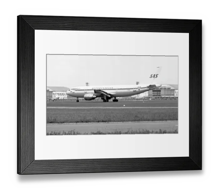 Framed Print : Airbus Industrie A300B2-320 F-WZEN Framed Print : Airbus Industrie A300B2-320 F-WZEN