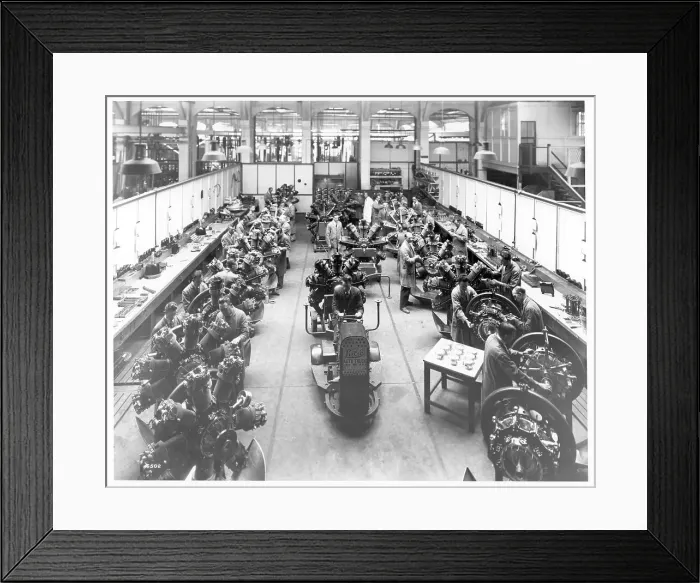 Framed Print : Bristol Mercury, final assembly workshop Framed Print : Bristol Mercury, final assembly workshop