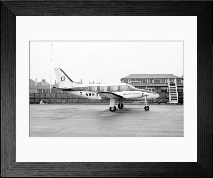 Framed Print : Piper PA-31 Navajo G-AWED Framed Print : Piper PA-31 Navajo G-AWED