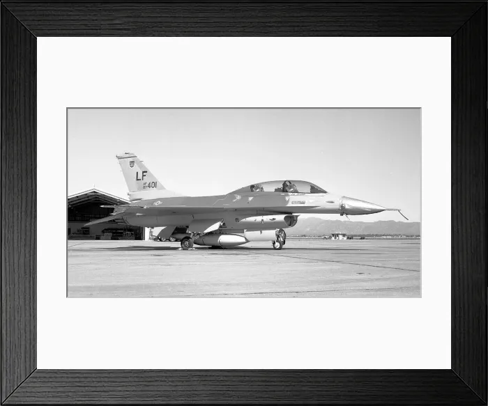 Framed Print : General Dynamics F-16B Fighting Falcon 87-0401 Framed Print : General Dynamics F-16B Fighting Falcon 87-0401