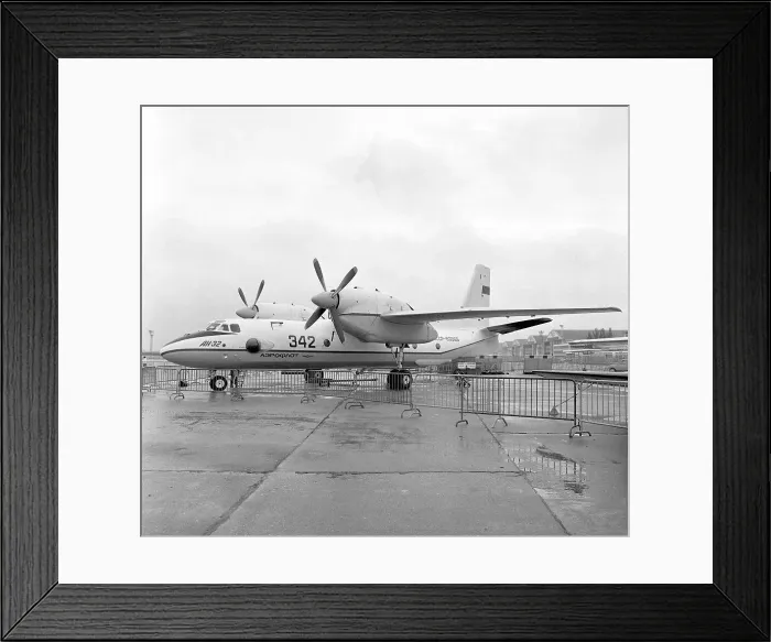 Framed Print : Antonov An-32 SSSR-83966 Framed Print : Antonov An-32 SSSR-83966