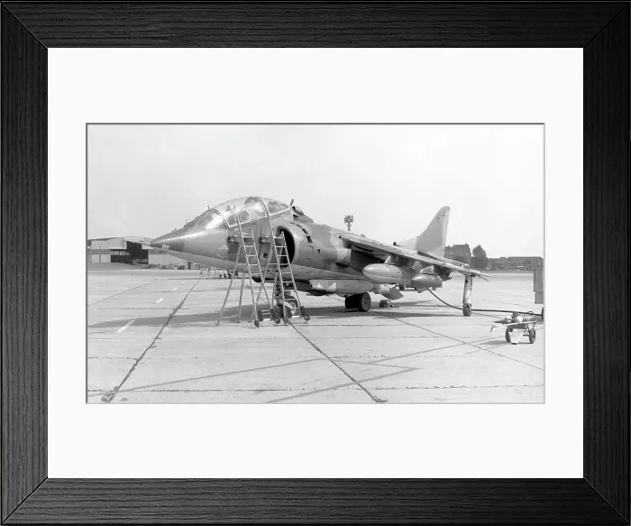 Framed Print : Hawker Siddeley Harrier T. 2 Framed Print : Hawker Siddeley Harrier T. 2