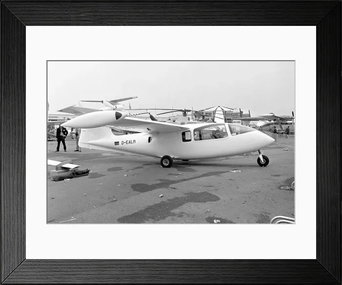 Framed Print : Poschel P-300 Equator D-EALM