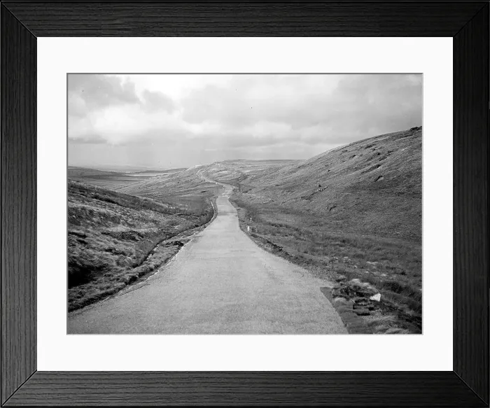 Framed Print : View of the Yorkshire Dales, between Kaber and Tan Hill Framed Print : View of the Yorkshire Dales, between Kaber and Tan Hill
