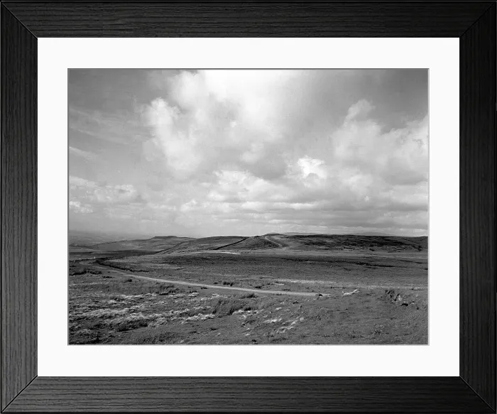 Framed Print : View of the Yorkshire Dales, between Kaber and Tan Hill Framed Print : View of the Yorkshire Dales, between Kaber and Tan Hill