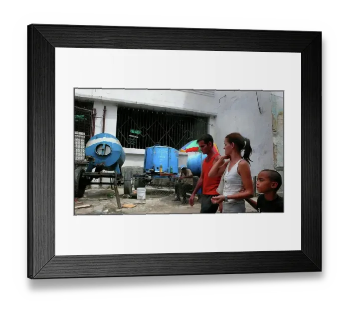 Framed Print : Family in street, Havana, Cuba Framed Print : Family in street, Havana, Cuba