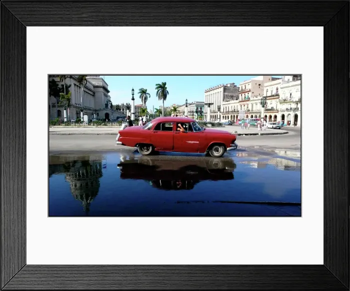 Framed Print : Car in central Havana, Cuba Framed Print : Car in central Havana, Cuba