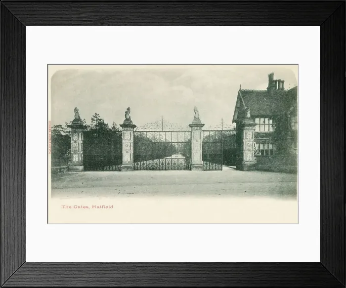 Framed Print : The Gates, Hatfield House Framed Print : The Gates, Hatfield House