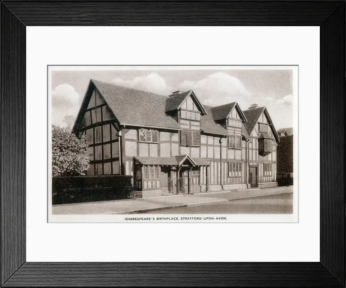 Framed Print : Shakespeare's Birthplace - Stratford-upon-Avon, Warwickshire Framed Print : Shakespeare's Birthplace - Stratford-upon-Avon, Warwickshire