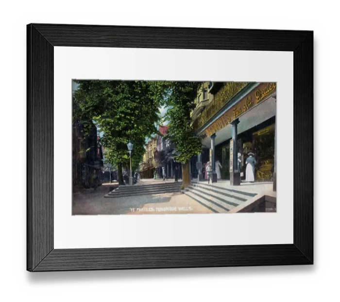 Framed Print : The Pantiles, Tunbridge Wells, Kent Framed Print : The Pantiles, Tunbridge Wells, Kent