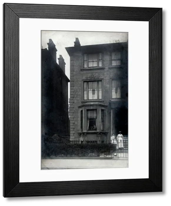 Framed Print : A fine townhouse on Angell Road, Brixton Framed Print : A fine townhouse on Angell Road, Brixton