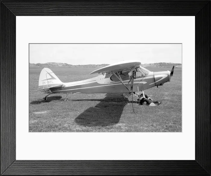 Framed Print : Piper PA-18 Super Cub ZK-BTL Framed Print : Piper PA-18 Super Cub ZK-BTL