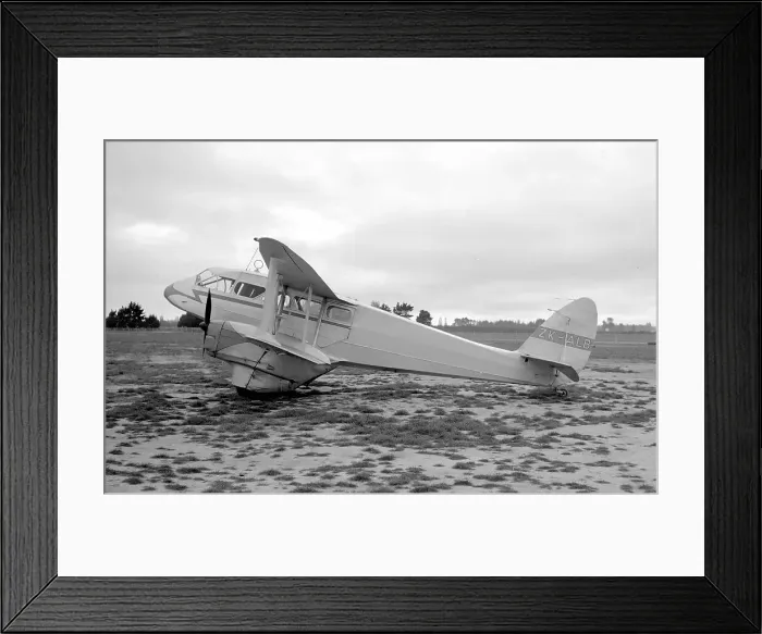 Framed Print : de Havilland DH. 89b Dragon Rapide ZK-ALB Framed Print : de Havilland DH. 89b Dragon Rapide ZK-ALB