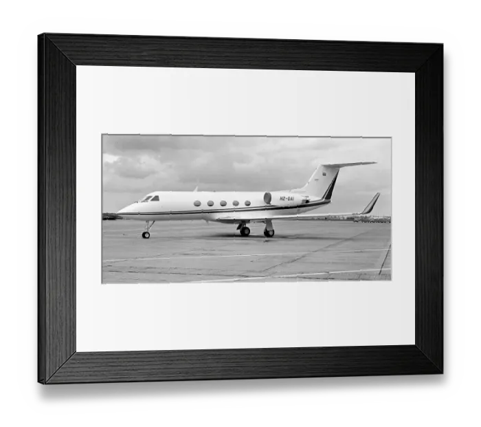 Framed Print : Gulfstream III HZ-DA1