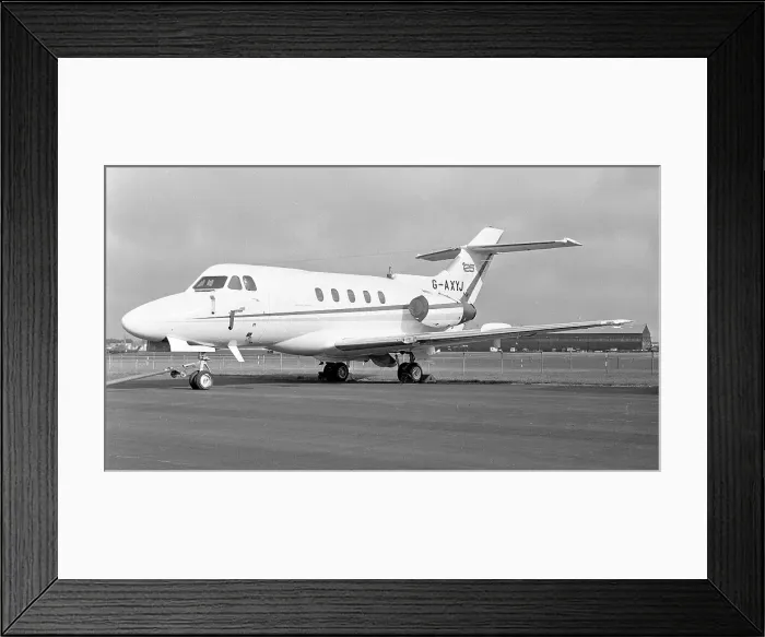 Framed Print : Hawker Siddeley HS. 125-403B G-AXYJ Framed Print : Hawker Siddeley HS. 125-403B G-AXYJ
