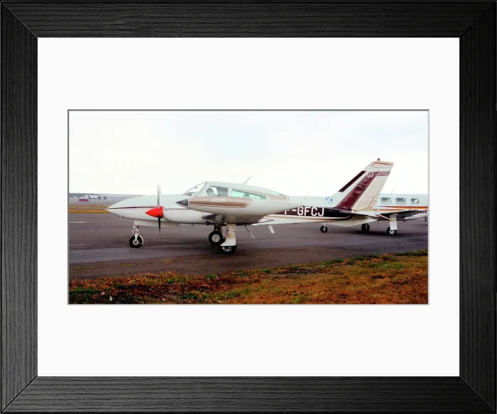 Framed Print : Cessna 310R F-GFCJ Framed Print : Cessna 310R F-GFCJ