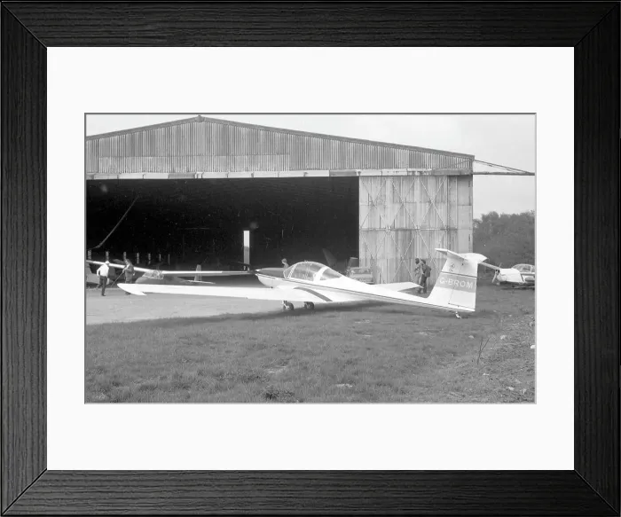 Framed Print : ICA-Brasov IS-28M-2 G-BROM Framed Print : ICA-Brasov IS-28M-2 G-BROM