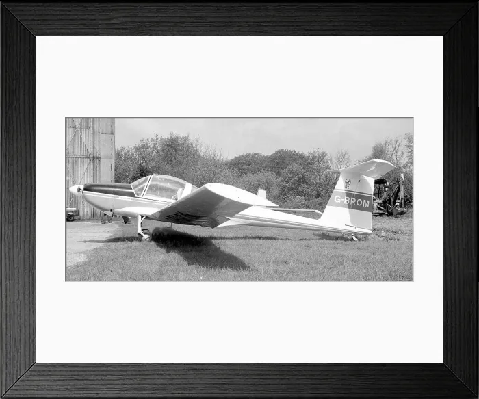 Framed Print : ICA-Brasov IS-28M-2 G-BROM Framed Print : ICA-Brasov IS-28M-2 G-BROM