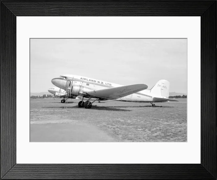 Framed Print : Douglas DC-3 ZK-AZL Framed Print : Douglas DC-3 ZK-AZL