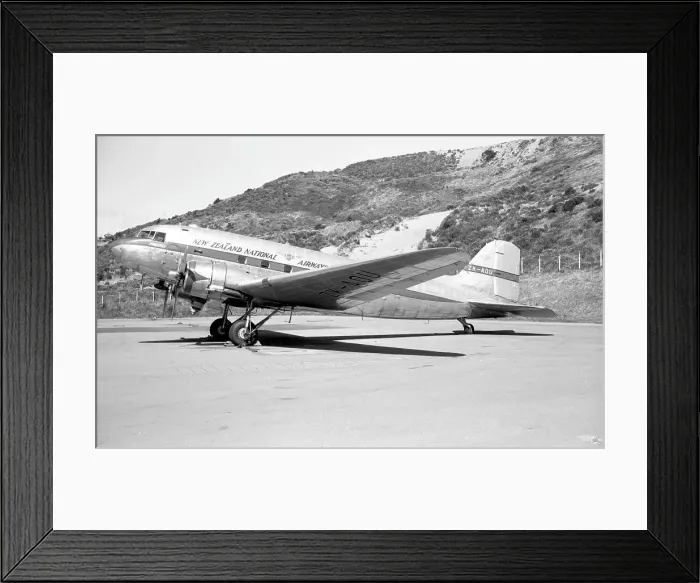 Framed Print : Douglas DC-3 ZK-AQU Pihoihoi Framed Print : Douglas DC-3 ZK-AQU Pihoihoi