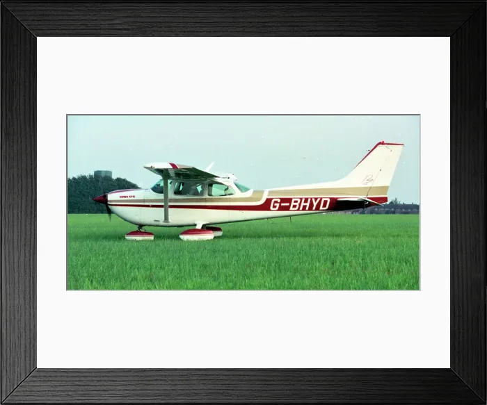 Framed Print : Cessna R172K Hawk XP II G-BHYD Framed Print : Cessna R172K Hawk XP II G-BHYD