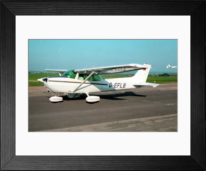 Framed Print : Cessna 172N Skyhawk D-EFLB Framed Print : Cessna 172N Skyhawk D-EFLB