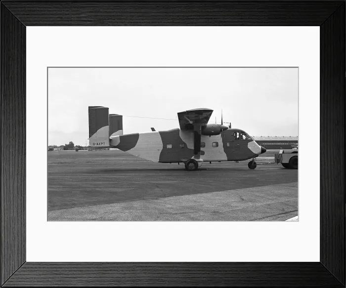 Framed Print : Short SC. 7 Skyvan 3M G-AXPT Framed Print : Short SC. 7 Skyvan 3M G-AXPT