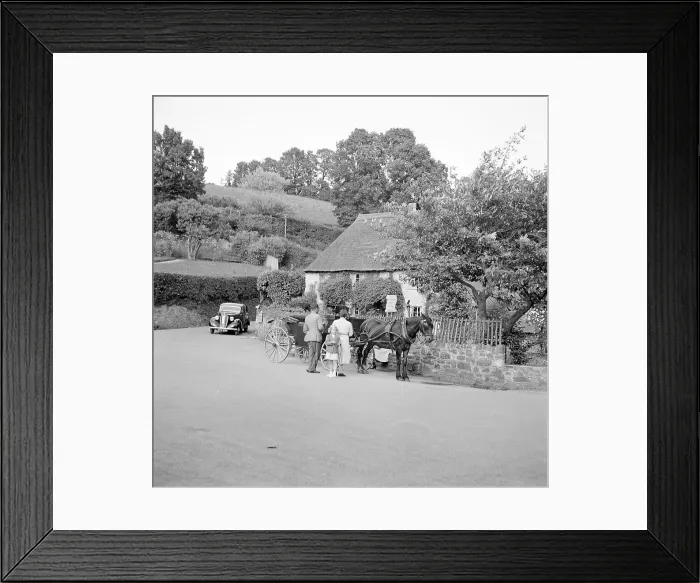 Framed Print : Rose Cottage, Torquay Framed Print : Rose Cottage, Torquay