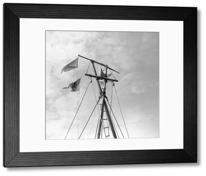 Framed Print : L'egare II - North Atlantic expedition raft, at Falmouth Framed Print : L'egare II - North Atlantic expedition raft, at Falmouth