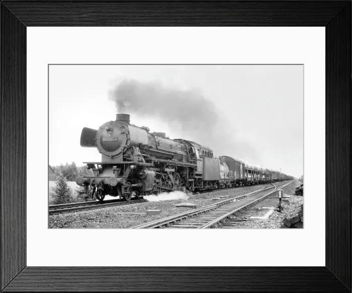 Framed Print : Deutsche Bundesbahn steam locomotive 042 097-6 Framed Print : Deutsche Bundesbahn steam locomotive 042 097-6