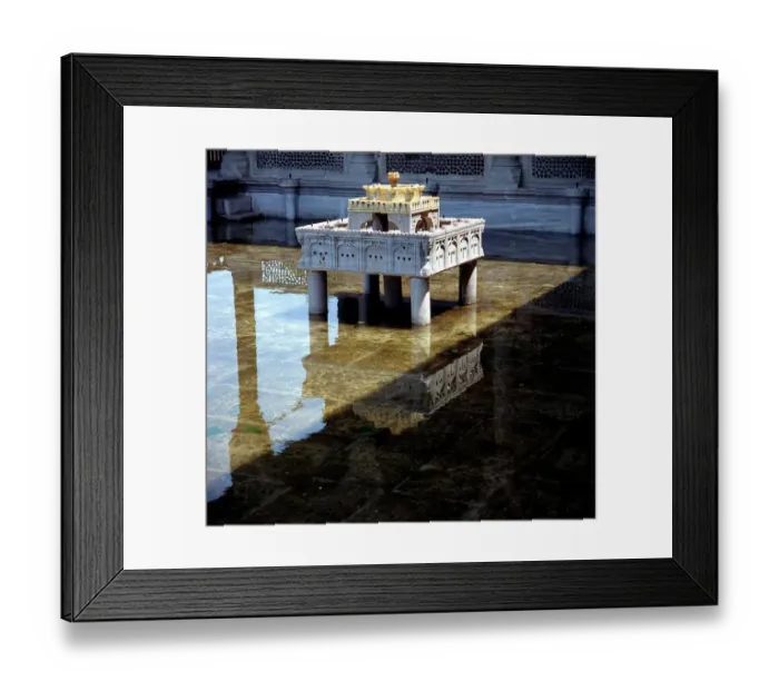Framed Print : Wishing Pool at Topkapi Palace Framed Print : Wishing Pool at Topkapi Palace