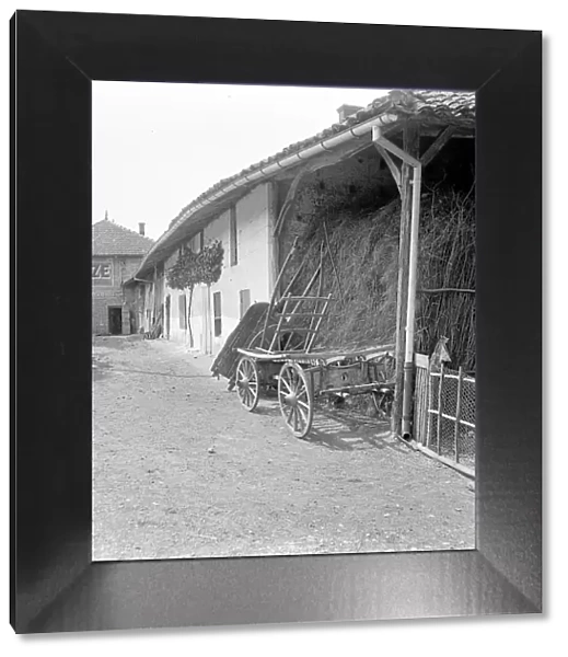 Hay loft with trap and cart in Albertville