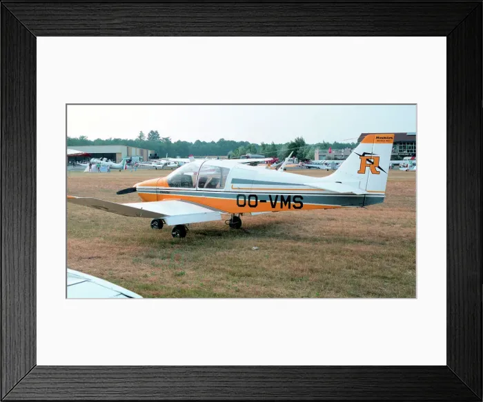 Framed Print : Robin DR. 400-160 Chevalier OO-VMS Framed Print : Robin DR. 400-160 Chevalier OO-VMS