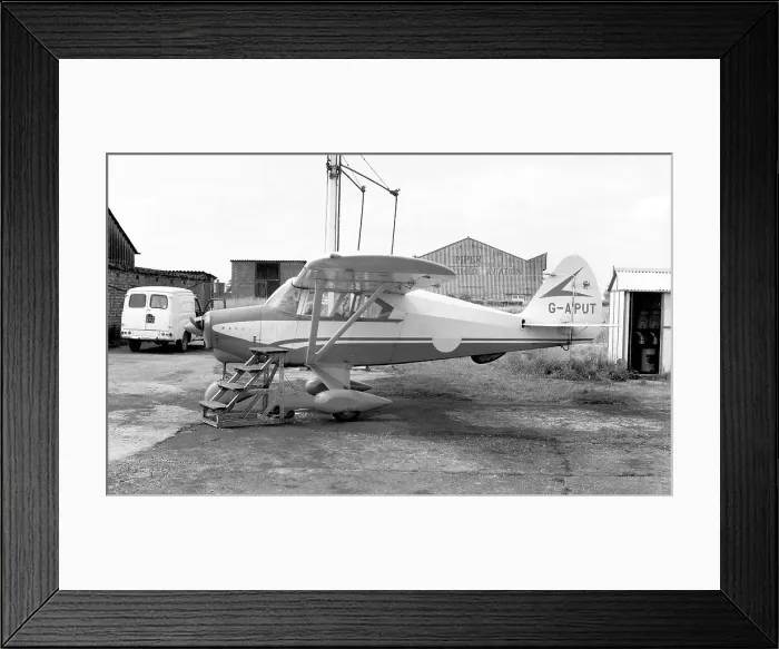 Framed Print : Piper PA-22 Tri-Pacer G-APUT Framed Print : Piper PA-22 Tri-Pacer G-APUT
