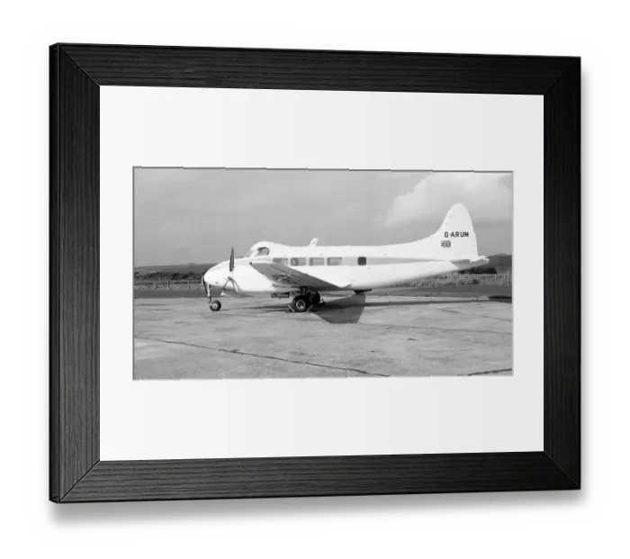 Framed Print : de Havilland DH. 104 Dove 8 G-ARUM Framed Print : de Havilland DH. 104 Dove 8 G-ARUM