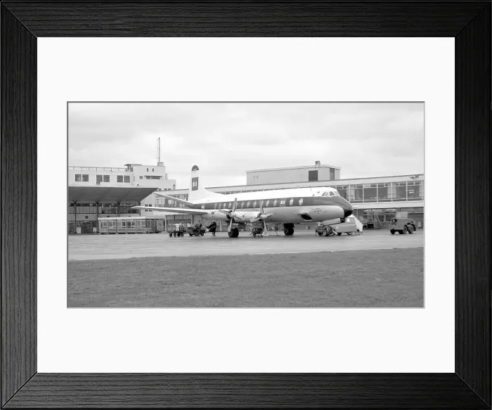 Framed Print : Vickers Viscount 806 G-AOYH Framed Print : Vickers Viscount 806 G-AOYH