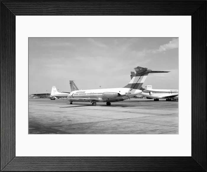 Framed Print : McDonnell Douglas DC-9 OE-LDA Framed Print : McDonnell Douglas DC-9 OE-LDA