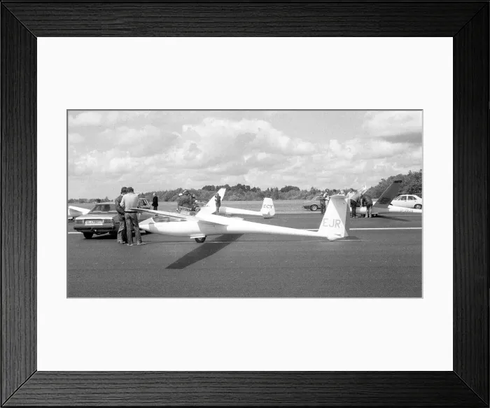 Framed Print : Schleicher ASW19B EJR Framed Print : Schleicher ASW19B EJR