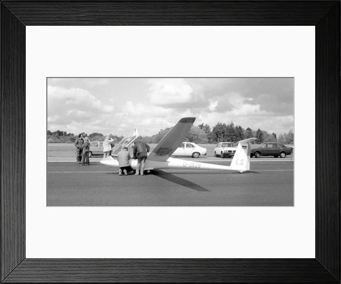 Framed Print : Rolladen-Schneider LS4 D-2628
