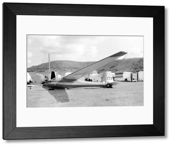 Framed Print : EoN Olympia 419 CYX Framed Print : EoN Olympia 419 CYX