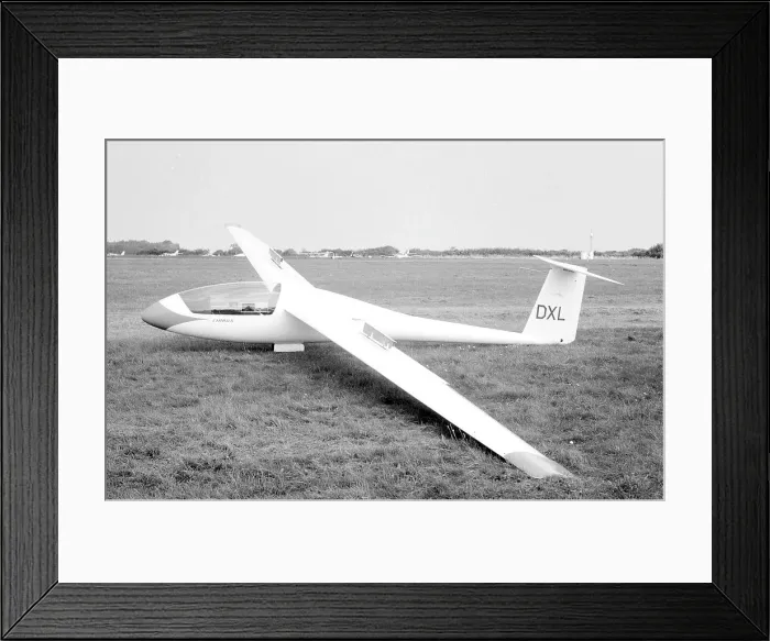 Framed Print : Schempp-Hirth Standard Cirrus DXL Framed Print : Schempp-Hirth Standard Cirrus DXL